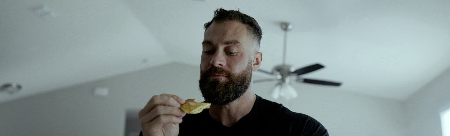 Learn to Make CBUM's Protein Pancakes đ¨đťâđł