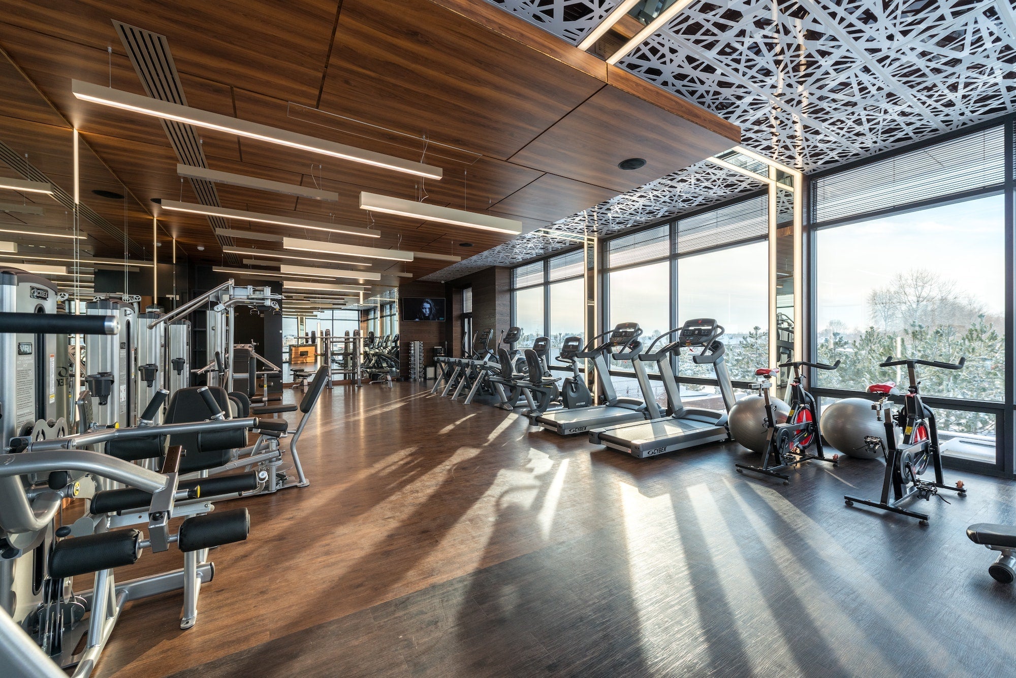 The Benefits of Morning Weight Training